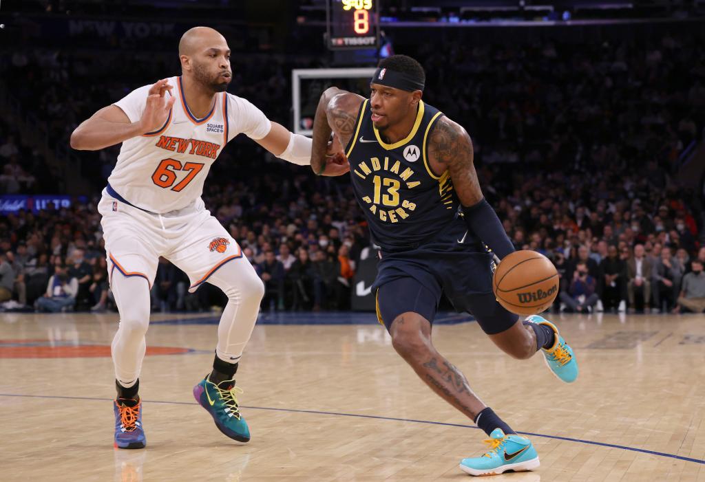 Torrey Craig playing basketball with the Pacers